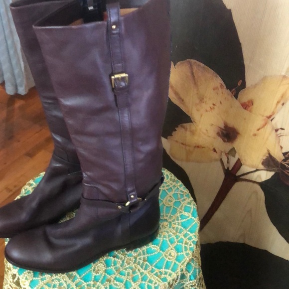 Knee boot - Picture 3 of 4